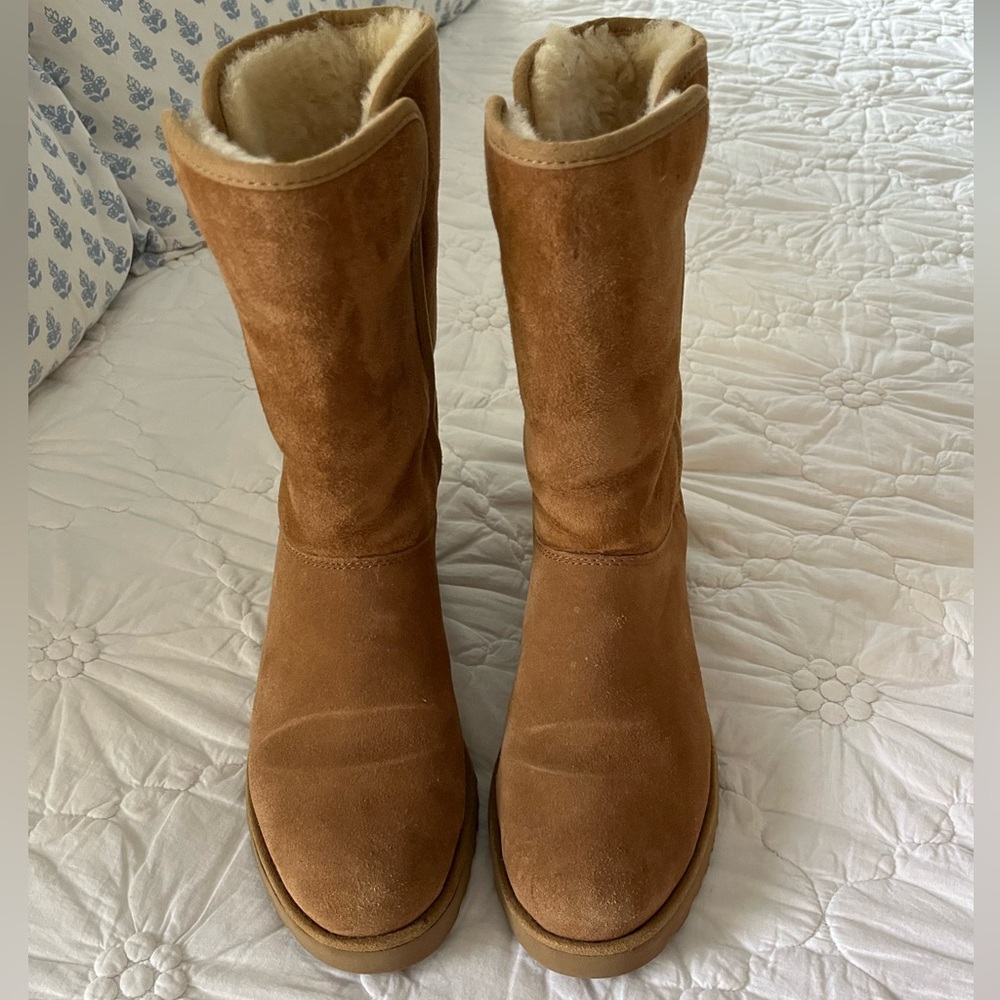 Excellent condition! Wedge Ugg boots